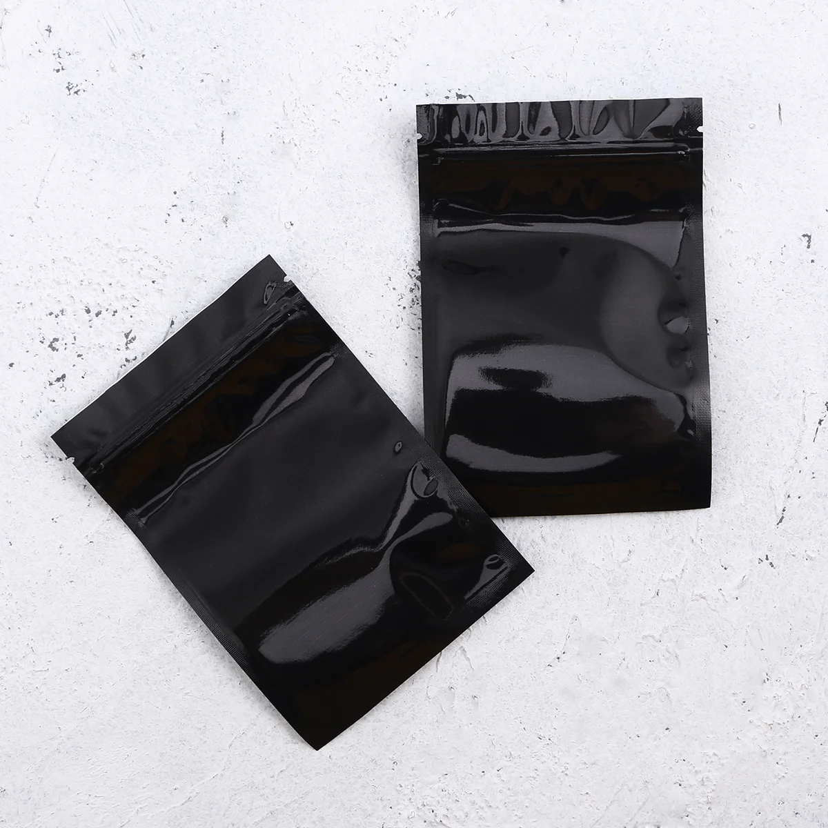 100pcs Foil Zipper Sealed Bag Premium Material Heavy Duty Resealable Food Storage 10x15cm Tear Resistant Candy Coffee
100pcs Foil Zipper Sealed Bag Premium Material Heavy Duty Resealable Food Storage 10x15cm Tear Resistant Candy Coffee