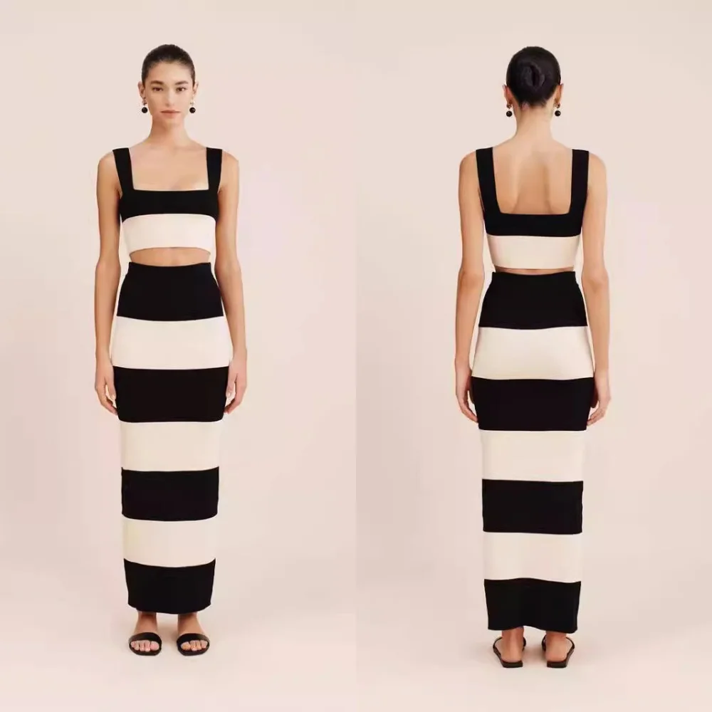 New Women's Black and White Knitted Striped Long Suit Skirt Vest Halter Sweater Long Dress Suit
New Women's Black and White Knitted Striped Long Suit Skirt Vest Halter Sweater Long Dress Suit