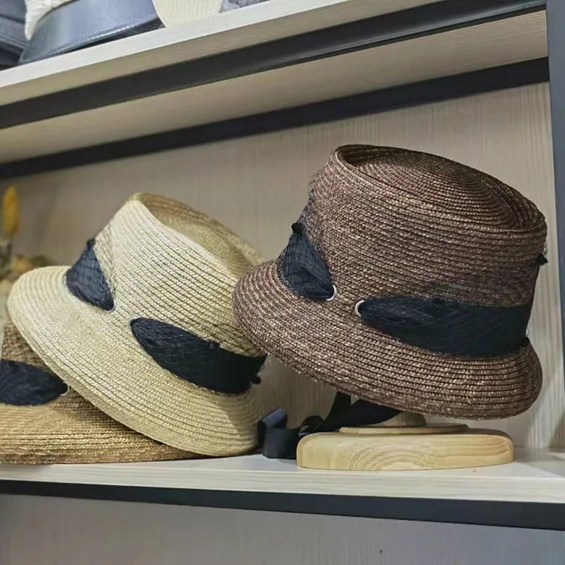 Summer Japan New Concave Top Hepburn Fine Straw Hat For Women Mesh Black Ribbon Basin Sunhat Beach Lampshade Fashion Bucket Hat
Summer Japan New Concave Top Hepburn Fine Straw Hat For Women Mesh Black Ribbon Basin Sunhat Beach Lampshade Fashion Bucket Hat