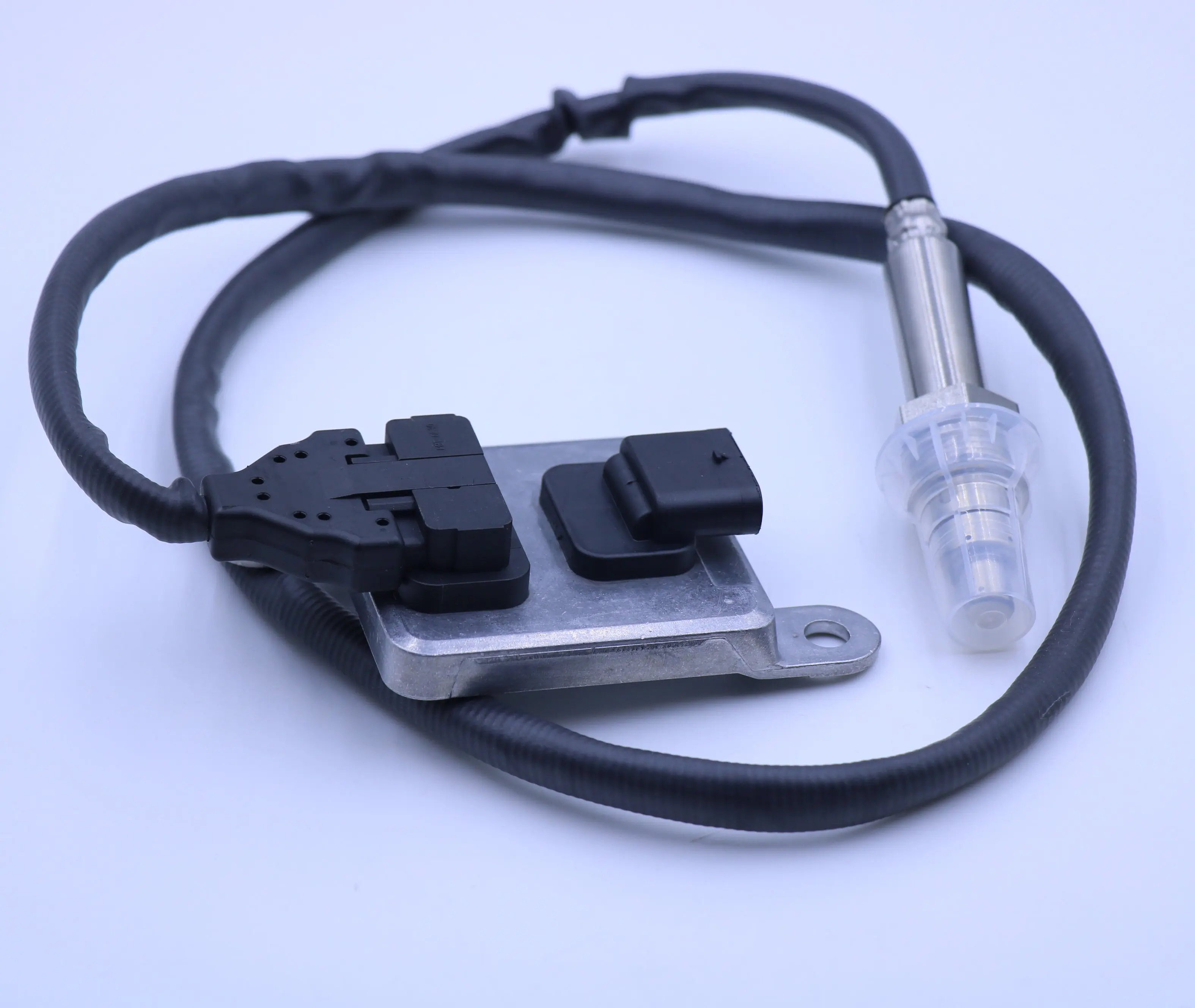 High Standard Quality Inspection A0009052909 0009052909 SCR Nitrogen Oxide Sensor, Suitable for W156 W166 W205 W221 W222 W238
High Standard Quality Inspection A0009052909 0009052909 SCR Nitrogen Oxide Sensor, Suitable for W156 W166 W205 W221 W222 W238
