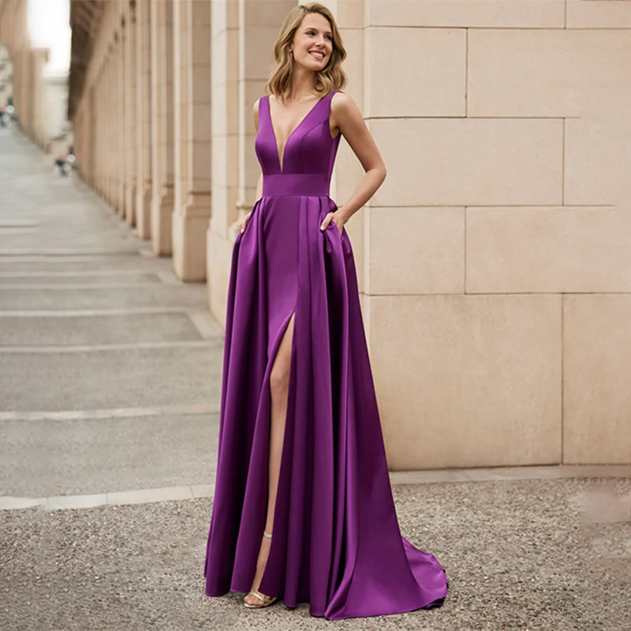 Sexy Deep V-neck Sleeveless Satin Designs Evening Dress Backless Zipper A-Line Plus Size Prom Dress
Sexy Deep V-neck Sleeveless Satin Designs Evening Dress Backless Zipper A-Line Plus Size Prom Dress