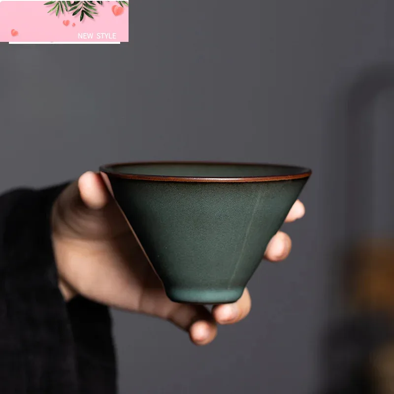 170 мл чайная чашка Longquan Celadon, железная чашка ручной работы для тела, конусная шляпа, чашка для медитации, чаша для чая Пуэр, чашань, кунг-фу, чайная посуда, подарки
170 мл чайная чашка Longquan Celadon, железная чашка ручной работы для тела, конусная шляпа, чашка для медитации, чаша для чая Пуэр, чашань, кунг-фу, чайная посуда, подарки