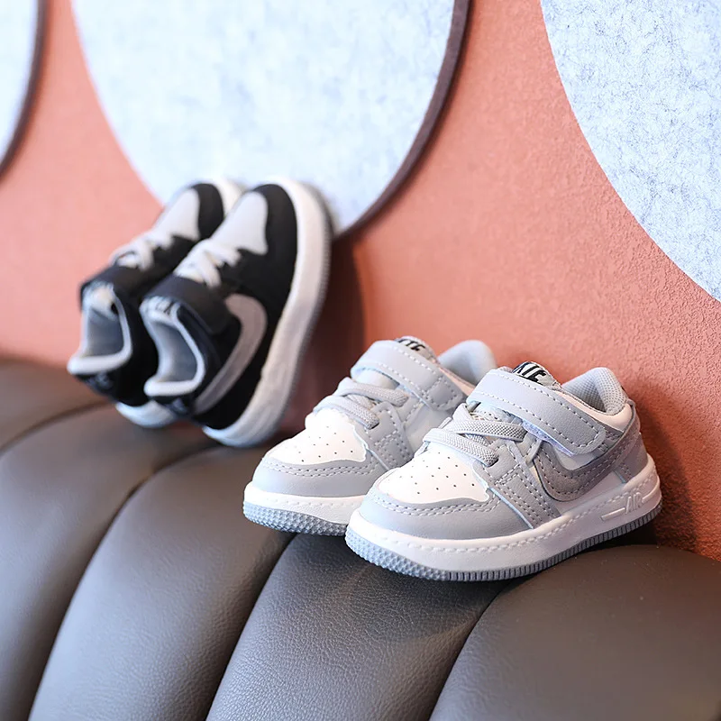 New Four Seasons Children's Fashion Sports Shoes Boys Girls Running Leisure Breathable Outdoor Kids Shoes Lightweight Sneakers
New Four Seasons Children's Fashion Sports Shoes Boys Girls Running Leisure Breathable Outdoor Kids Shoes Lightweight Sneakers