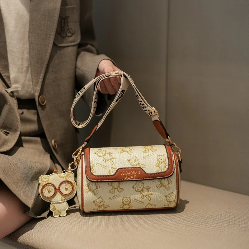 Multi-Functional Women's Crossbody Bag 2025, Lightweight Nylon Hobo, Spacious Shoulder Purse with Inner Pockets for Travel
Multi-Functional Women's Crossbody Bag 2025, Lightweight Nylon Hobo, Spacious Shoulder Purse with Inner Pockets for Travel