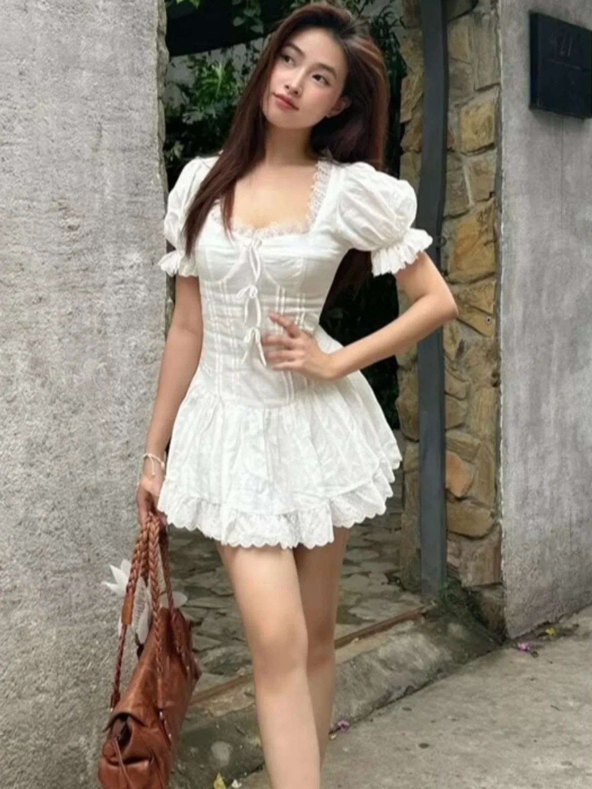 Sweet Soft Lace Short Sleeve Dress High Waist Bubble Sleeve Short Skirt Summer Cotton Gentle Fairy Style White Moonlight Dress
Sweet Soft Lace Short Sleeve Dress High Waist Bubble Sleeve Short Skirt Summer Cotton Gentle Fairy Style White Moonlight Dress