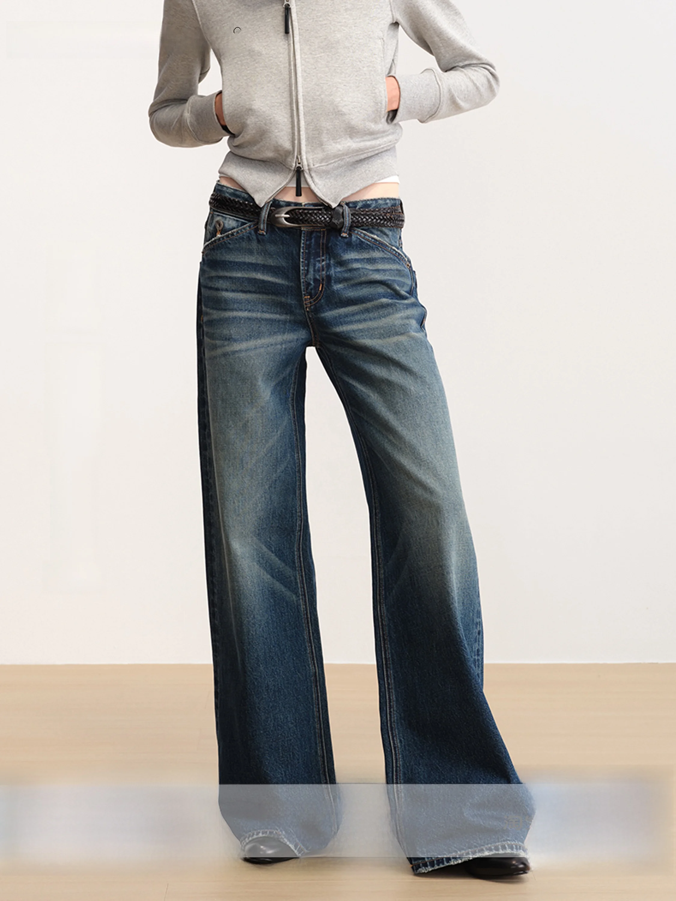 True by Nature Vintage Blue Faded Low Waist Straight Leg Long Jeans Worn in Distressed Loose Fit Classic Blue Denim Trousers
True by Nature Vintage Blue Faded Low Waist Straight Leg Long Jeans Worn in Distressed Loose Fit Classic Blue Denim Trousers