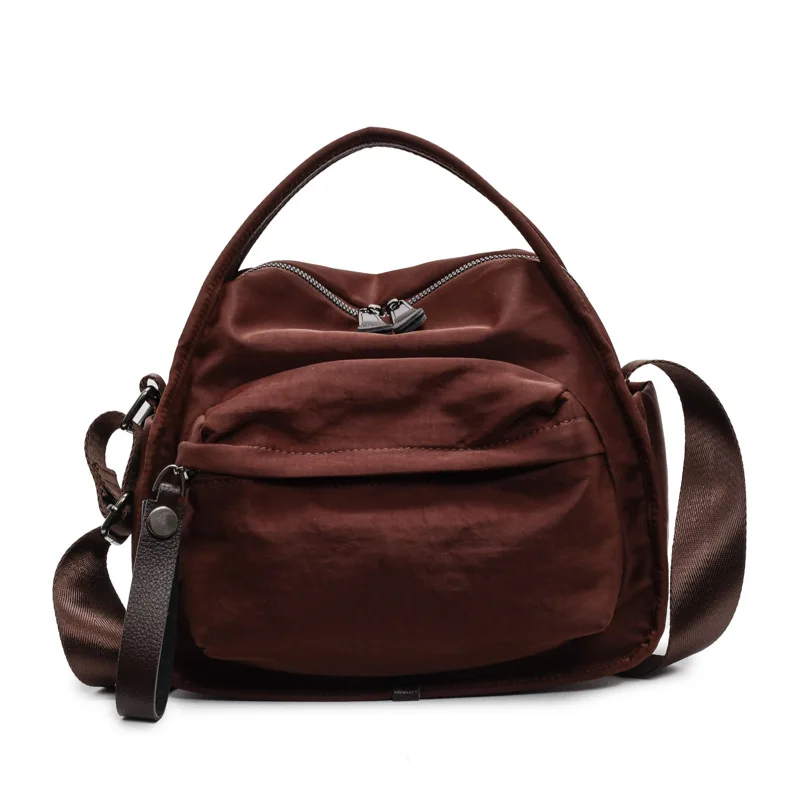  Simple lightweight casual nylon bag fashionable and versatile diagonal cross bag light luxury niche fabric bag
Simple lightweight casual nylon bag fashionable and versatile diagonal cross bag light luxury niche fabric bag