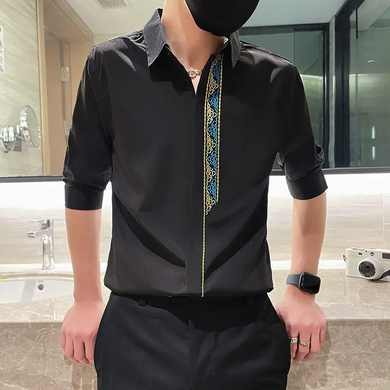 Floral Print Men's Business Shirt Black Half Sleeve Male Shirts Fashion Man 2025 Tops with Sleeves Elegant High Quality Luxury
Floral Print Men's Business Shirt Black Half Sleeve Male Shirts Fashion Man 2025 Tops with Sleeves Elegant High Quality Luxury