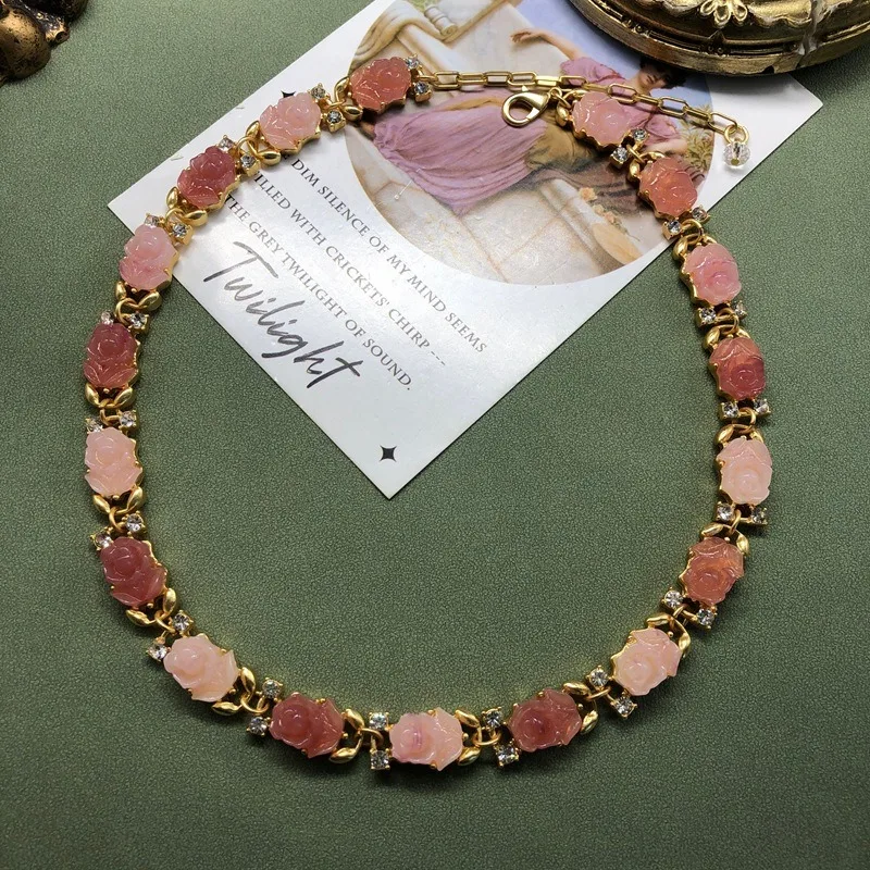 Medieval Jewelry Retro Pink Rose Design Sense Fashion Jelly Resin Gradual Change Temperament Jewelry Set Versatile
Medieval Jewelry Retro Pink Rose Design Sense Fashion Jelly Resin Gradual Change Temperament Jewelry Set Versatile