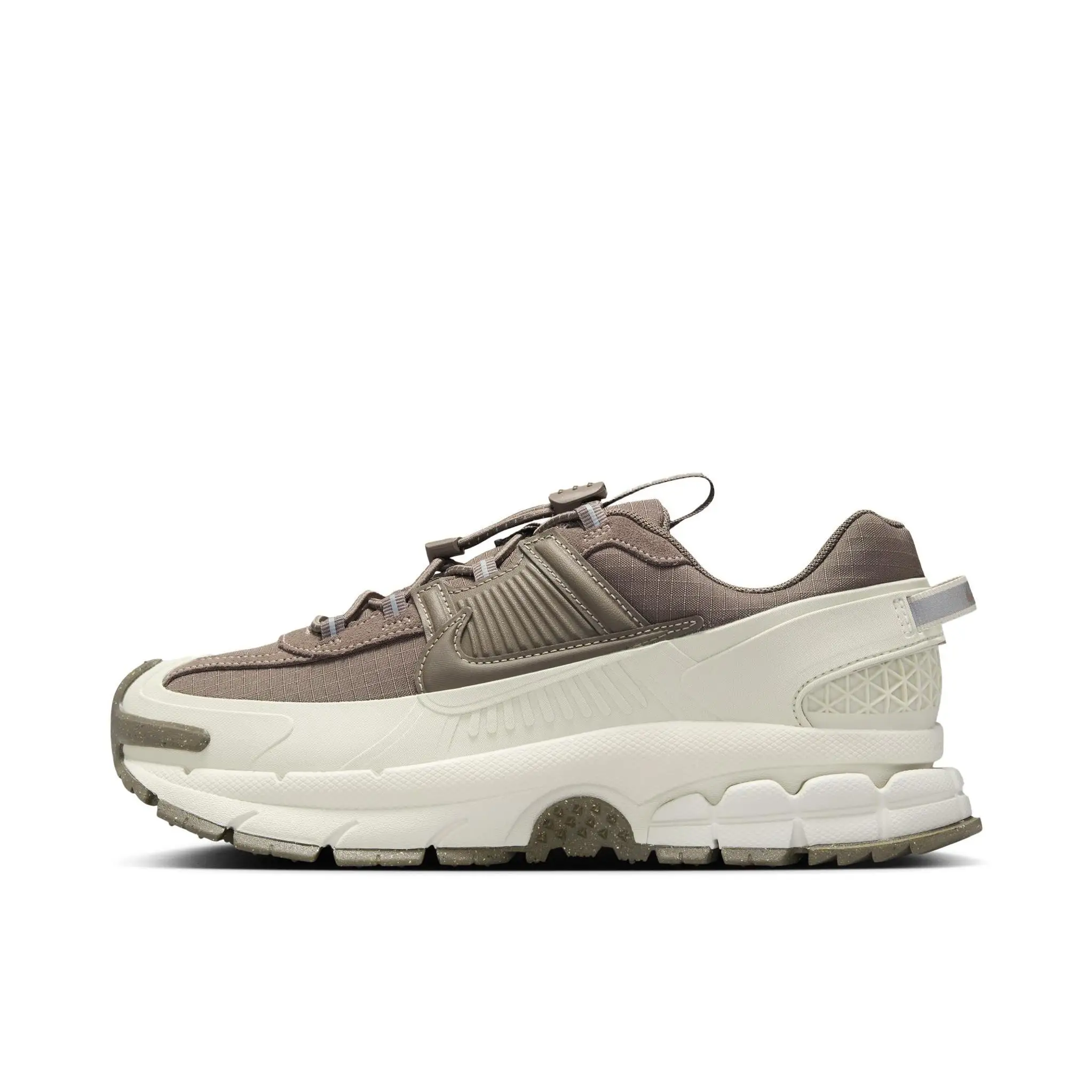 Nike Zoom Vomero Roam Women and Men Brown Beige Stain-resistant Abrasion-resistant Cushioning Thick Running Shoes HQ2181-006
Nike Zoom Vomero Roam Women and Men Brown Beige Stain-resistant Abrasion-resistant Cushioning Thick Running Shoes HQ2181-006