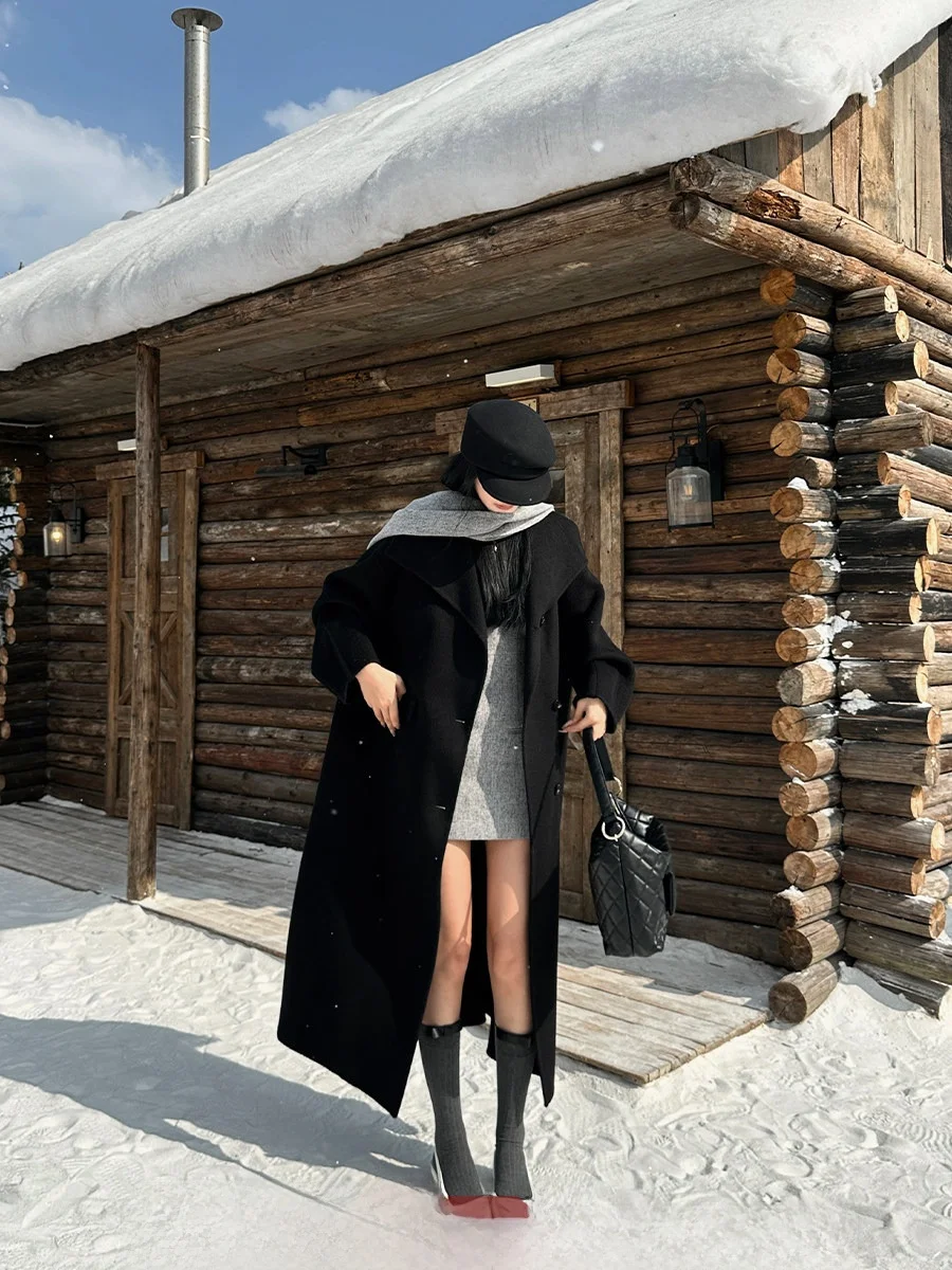 Venuii Black Woolen Coat Women's Winter Loose Fit Slimming Long Style Fashionable Elegant Versatile Wool Blend Outerwear
Venuii Black Woolen Coat Women's Winter Loose Fit Slimming Long Style Fashionable Elegant Versatile Wool Blend Outerwear