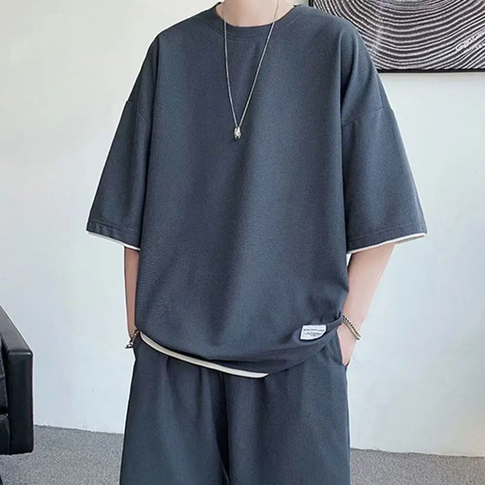 Летний мужской костюм: комфортный однотонный дышащий комплект из сетки и вафельной ткани, спортивный костюм для фитнеса (футболка + шорты), комплект из двух предметов
Летний мужской костюм: комфортный однотонный дышащий комплект из сетки и вафельной ткани, спортивный костюм для фитнеса (футболка + шорты), комплект из двух предметов