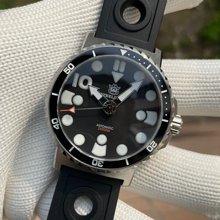 Мужские автоматические часы STEELDIVE, 46,5 мм, механические наручные часы для дайвинга, 2500ATM, водонепроницаемые, BGW-9, светящийся сапфировый циферблат, керамический безель NH35
Мужские автоматические часы STEELDIVE, 46,5 мм, механические наручные часы для дайвинга, 2500ATM, водонепроницаемые, BGW-9, светящийся сапфировый циферблат, керамический безель NH35