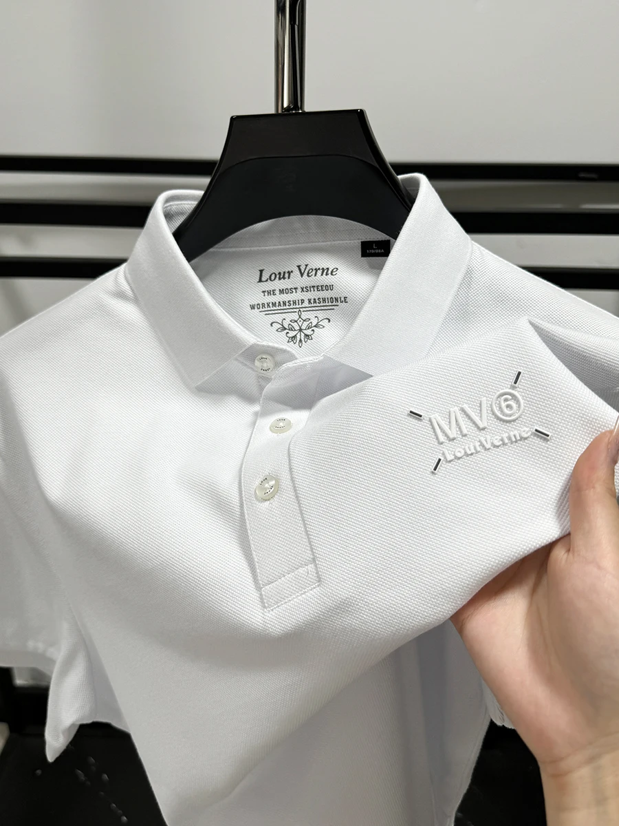 Дизайнерская рубашка-поло из чистого хлопка с разрезом на подоле, Высококачественная футболка с вышивкой и лацканами, дышащий топ с коротким рукавом 
Дизайнерская рубашка-поло из чистого хлопка с разрезом на подоле, Высококачественная футболка с вышивкой и лацканами, дышащий топ с коротким рукавом