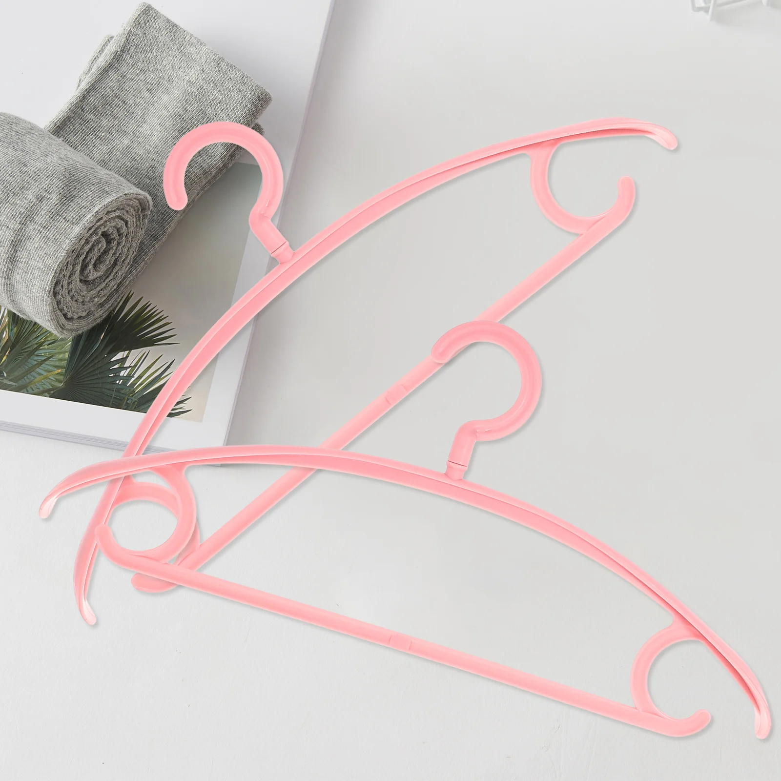 Non slip Clothes Thick Coat Hanger Wardrobe Bracket Plastic Garment Hanging Traceless Coat Hanger Ideal Laundry Closets
Non slip Clothes Thick Coat Hanger Wardrobe Bracket Plastic Garment Hanging Traceless Coat Hanger Ideal Laundry Closets