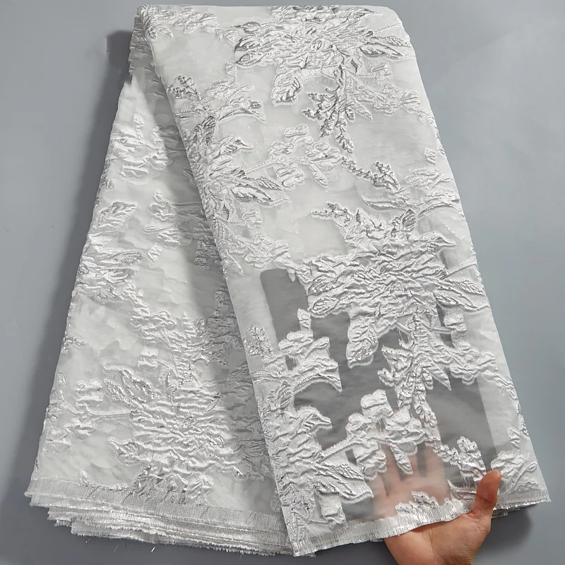 2024 African Brocade Tulle Lace Fabric 2024 High Quality 5Yard Gilding Nigerian Jacquard Lace Fabric Party Dress for Women A2579
2024 African Brocade Tulle Lace Fabric 2024 High Quality 5Yard Gilding Nigerian Jacquard Lace Fabric Party Dress for Women A2579
