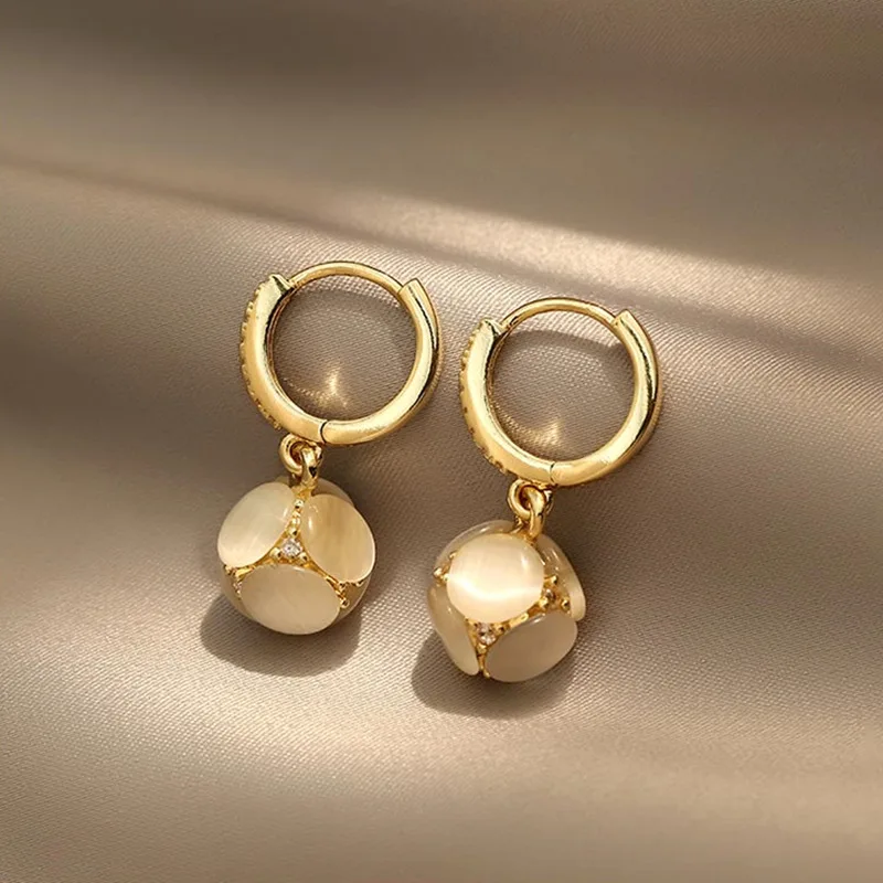Fashion Opal Ball Flower Stud Earrings for Women Girls Gold Color Crystal Pendant Dangle Statement Wedding Party Bridal Jewelry
Fashion Opal Ball Flower Stud Earrings for Women Girls Gold Color Crystal Pendant Dangle Statement Wedding Party Bridal Jewelry
