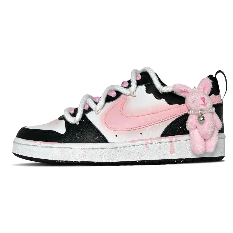 【Customize】Nike Court Borough Skateboarding Shoes Women's Low-top Black/white/pink Sneakers shoes BQ5448-115
【Customize】Nike Court Borough Skateboarding Shoes Women's Low-top Black/white/pink Sneakers shoes BQ5448-115