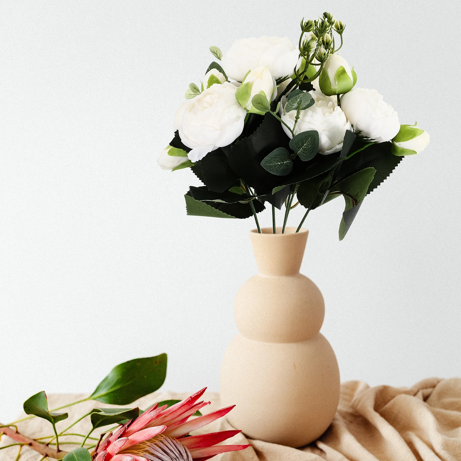 Artificial Peony Flower Fake Decor Wedding Bouquet Arrangement Using Simulation
Artificial Peony Flower Fake Decor Wedding Bouquet Arrangement Using Simulation