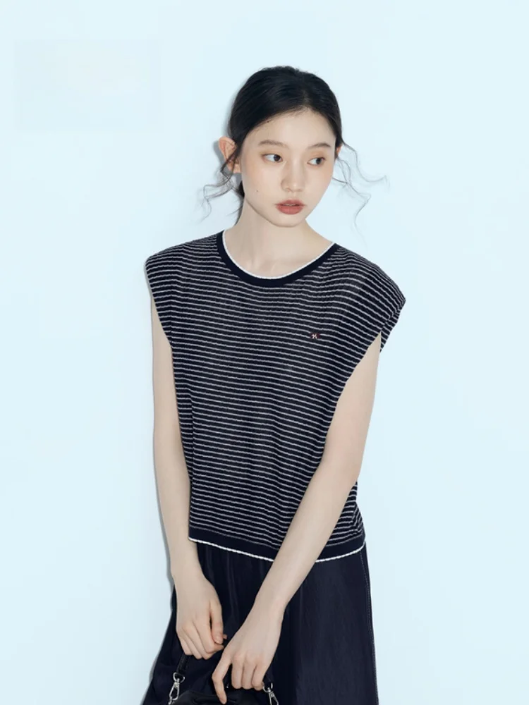 Indicia Summer 2026 Women's Knitted Sweater L2B6ZZ091 Casual Style Medium Softness Striped V-Neck Sleeveless Regular Fit
Indicia Summer 2026 Women's Knitted Sweater L2B6ZZ091 Casual Style Medium Softness Striped V-Neck Sleeveless Regular Fit