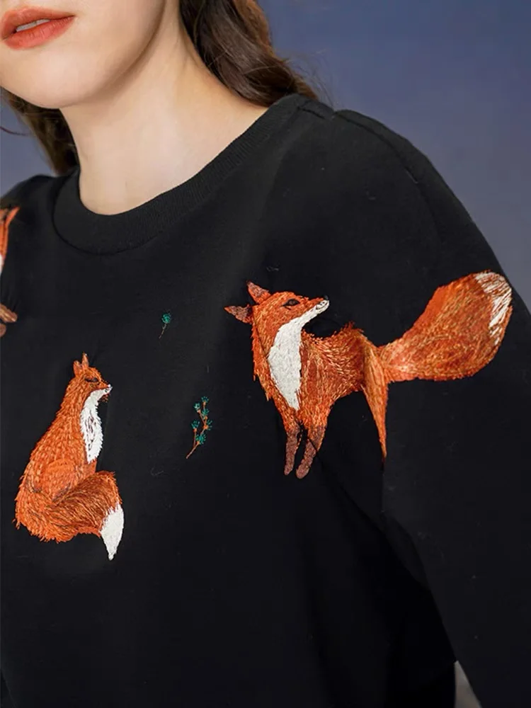 116-124cm Bust Spring Autumn Original Design Women Vintage Style Red Foxes Embroidered Cotton Blends Sweatshirts
116-124cm Bust Spring Autumn Original Design Women Vintage Style Red Foxes Embroidered Cotton Blends Sweatshirts