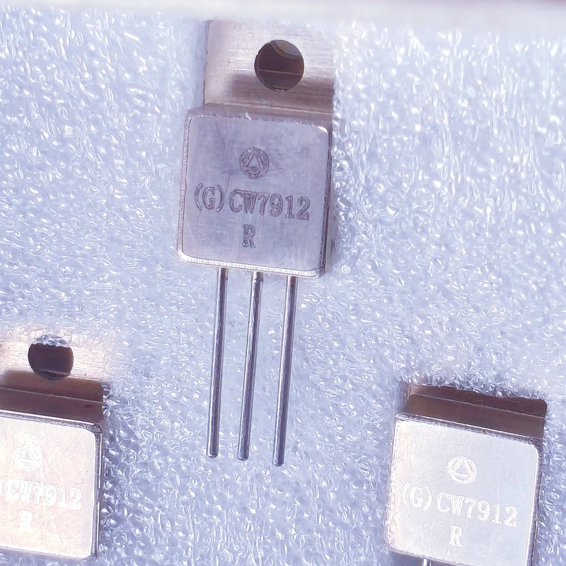 1pcs/lot CW7905R CW7906R CW7908R CW7910R CW7912R CW7915R CW7924R New&Original In Stock
1pcs/lot CW7905R CW7906R CW7908R CW7910R CW7912R CW7915R CW7924R New&Original In Stock