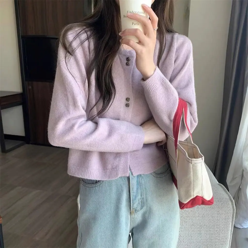 Women's Spring Cardigan Gentle Sweet Style Short Hollow round Neck Long Sleeve Knitwear Sweater Coat for Ladies
Women's Spring Cardigan Gentle Sweet Style Short Hollow round Neck Long Sleeve Knitwear Sweater Coat for Ladies