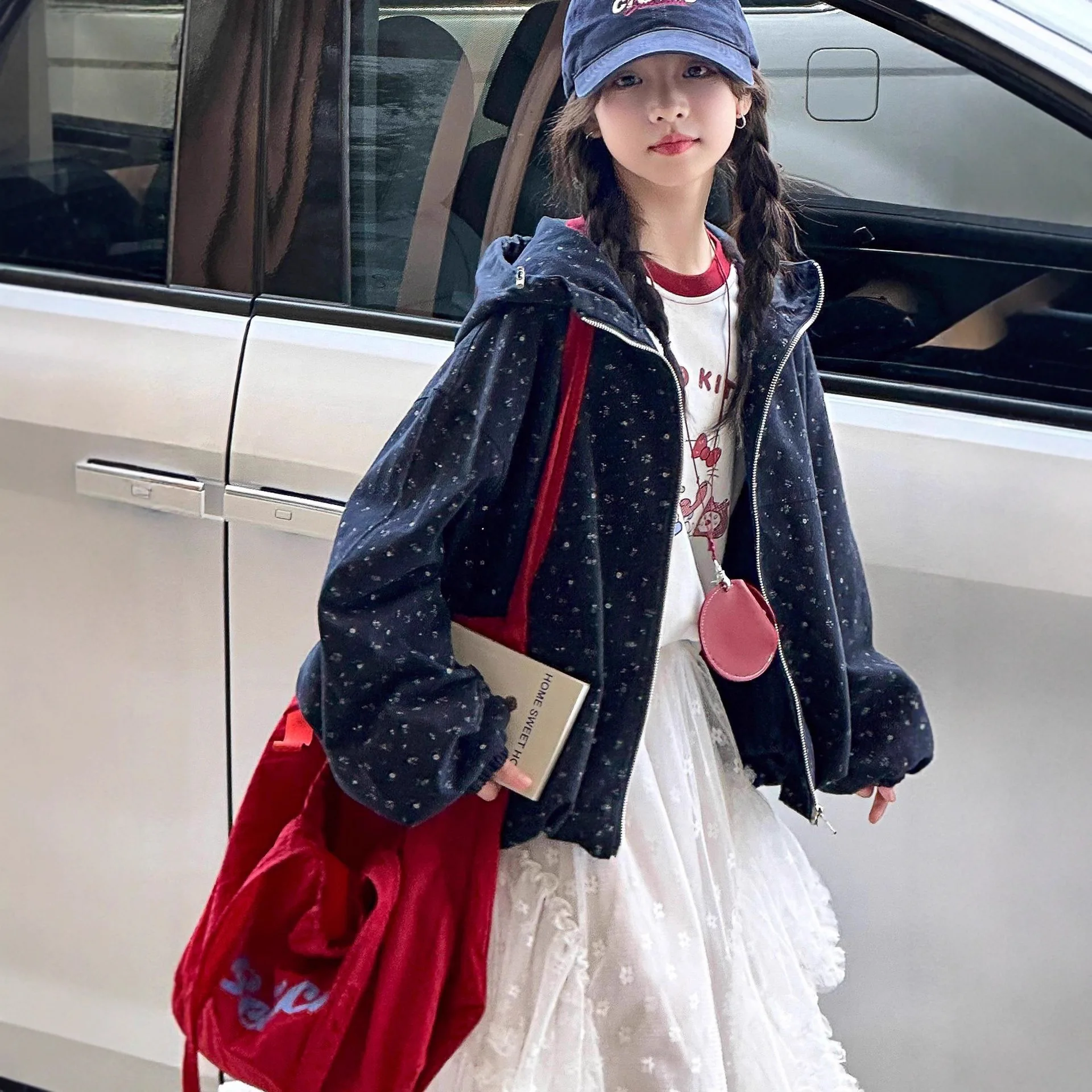 Girls Outerwear Spring and Autumn New Hooded Hoodie American Retro Printed Jacket Fashionable Western Style Casual Temperament
Girls Outerwear Spring and Autumn New Hooded Hoodie American Retro Printed Jacket Fashionable Western Style Casual Temperament