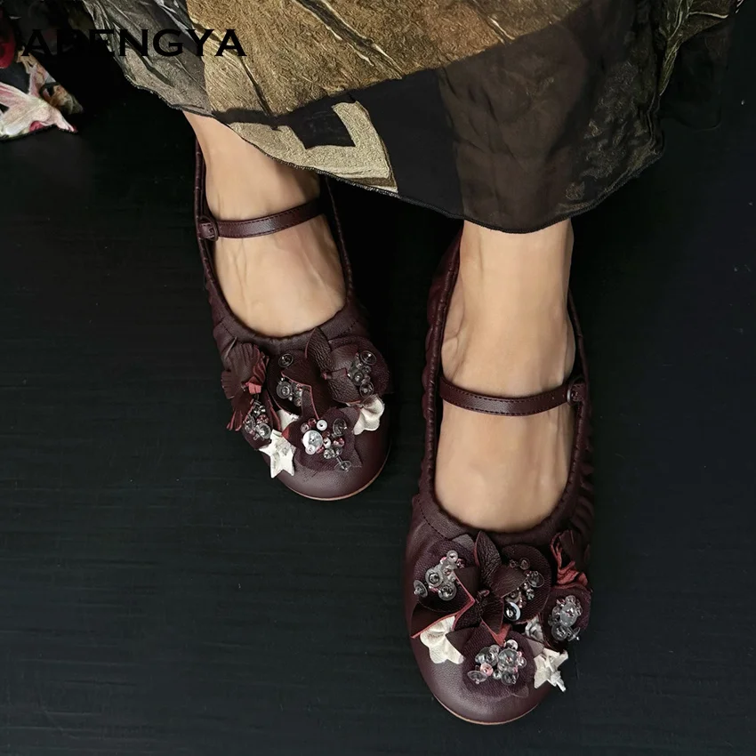 Autumn New Leather Ballet Flat Shoes Women Elastic Mules Flower Dress Shoes Designer Casual Party Vacation Walking Shoes Woman
Autumn New Leather Ballet Flat Shoes Women Elastic Mules Flower Dress Shoes Designer Casual Party Vacation Walking Shoes Woman