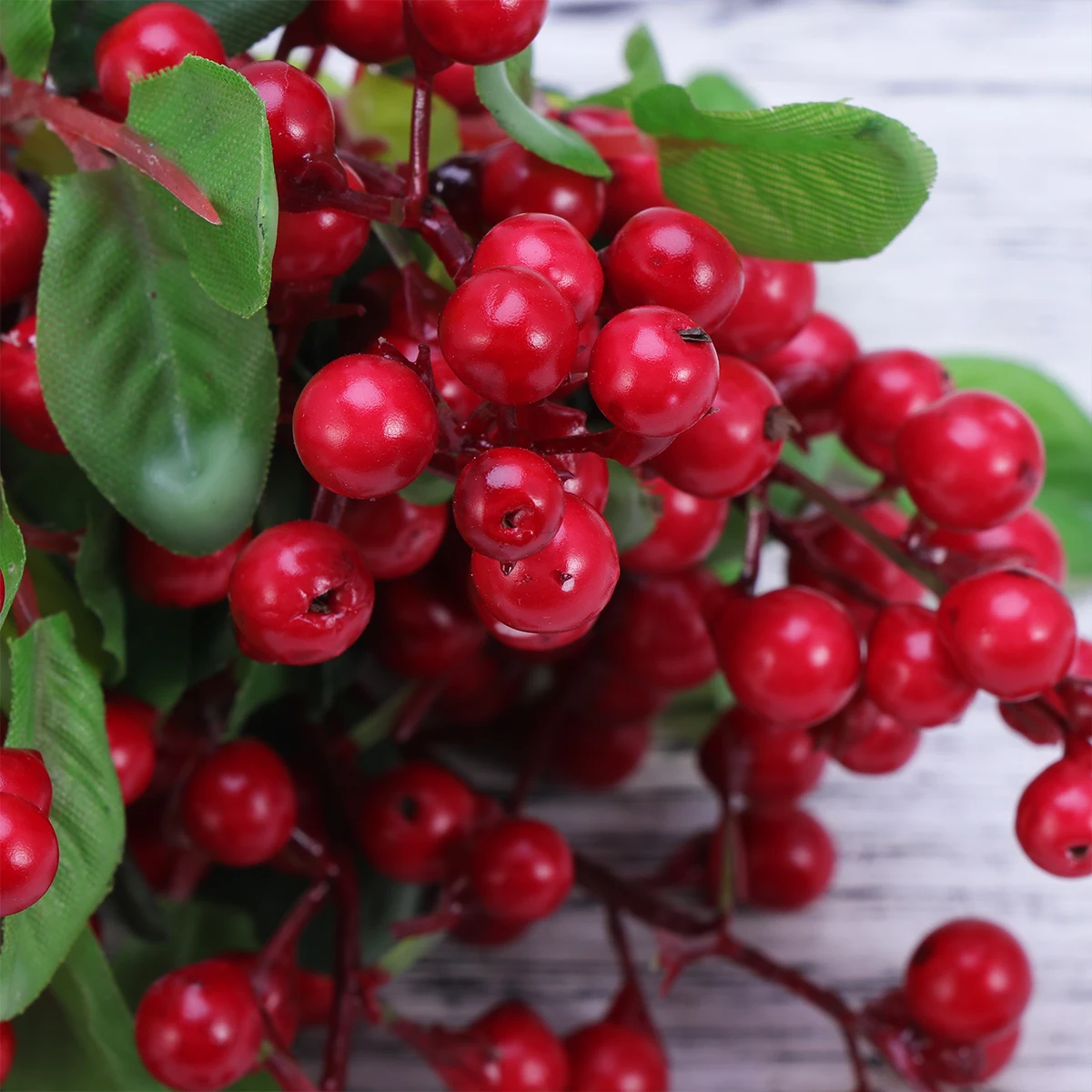 5 Pcs Artificial Berries Decor Lifelike Blue Berry Flower Christmas nament Home Party Display Fake Fruits Holly
5 Pcs Artificial Berries Decor Lifelike Blue Berry Flower Christmas nament Home Party Display Fake Fruits Holly