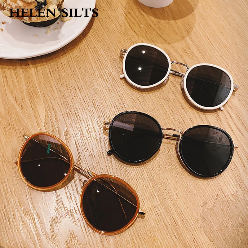 Luxury Brand Designer Metal Round Sunglasses Women For Men Vintage Popular Sun Glasses Punk Small Frame Hip Hop SunglassesUV400
Luxury Brand Designer Metal Round Sunglasses Women For Men Vintage Popular Sun Glasses Punk Small Frame Hip Hop SunglassesUV400