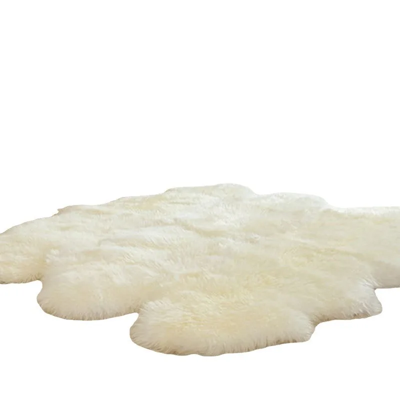 Wool leather bed blanket, living room, bedroom, bedside carpet, long fur integrated sofa cushion
Wool leather bed blanket, living room, bedroom, bedside carpet, long fur integrated sofa cushion