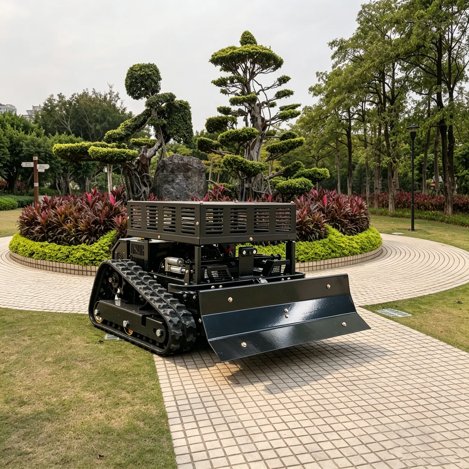 Customized 550mm adjustable four stroke engine remote control lawn mower, professional self-propelled lawn mower
Customized 550mm adjustable four stroke engine remote control lawn mower, professional self-propelled lawn mower