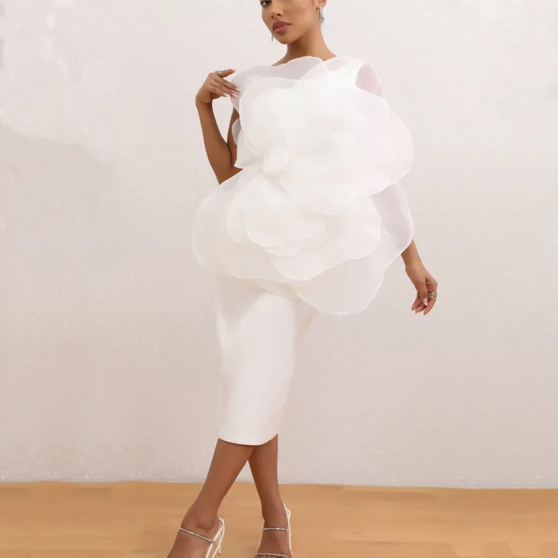 High-end slanted shoulder decoration flower white wedding party dress medium and long fashion simple temperament elegant and ver 
High-end slanted shoulder decoration flower white wedding party dress medium and long fashion simple temperament elegant and ver