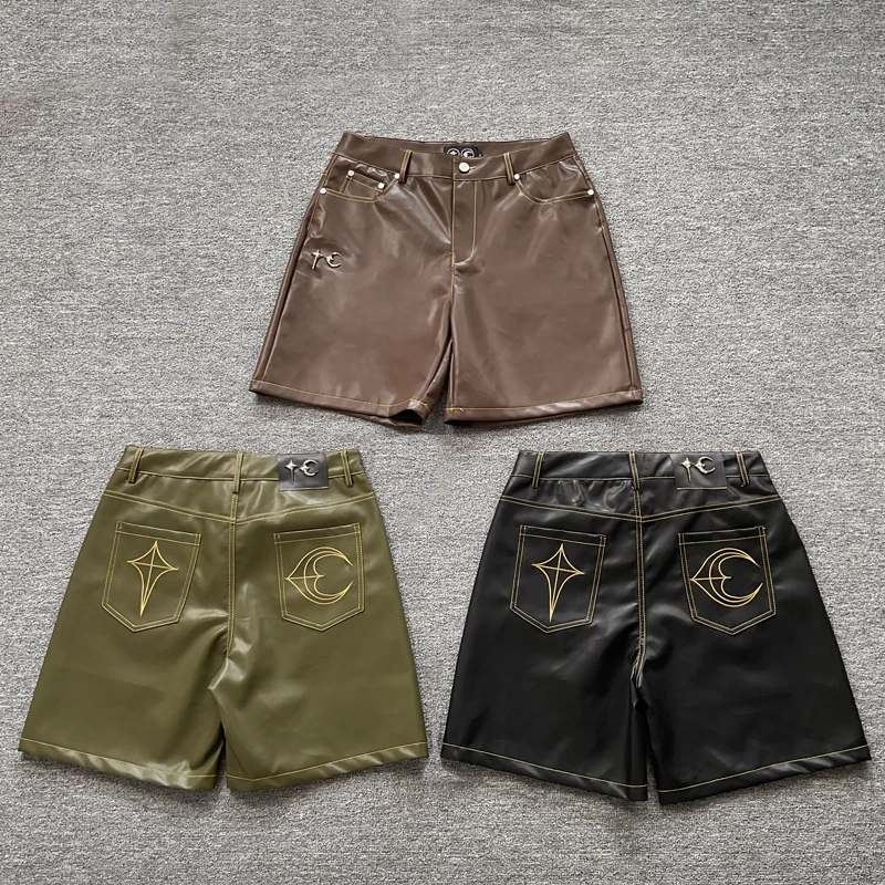 Повседневные свободные кожаные шорты THUG CLUB, шорты из искусственной кожи, летние TC с металлическим логотипом, вышитые клубные брюки со звездами и луной, мужские и женские пары
Повседневные свободные кожаные шорты THUG CLUB, шорты из искусственной кожи, летние TC с металлическим логотипом, вышитые клубные брюки со звездами и луной, мужские и женские пары