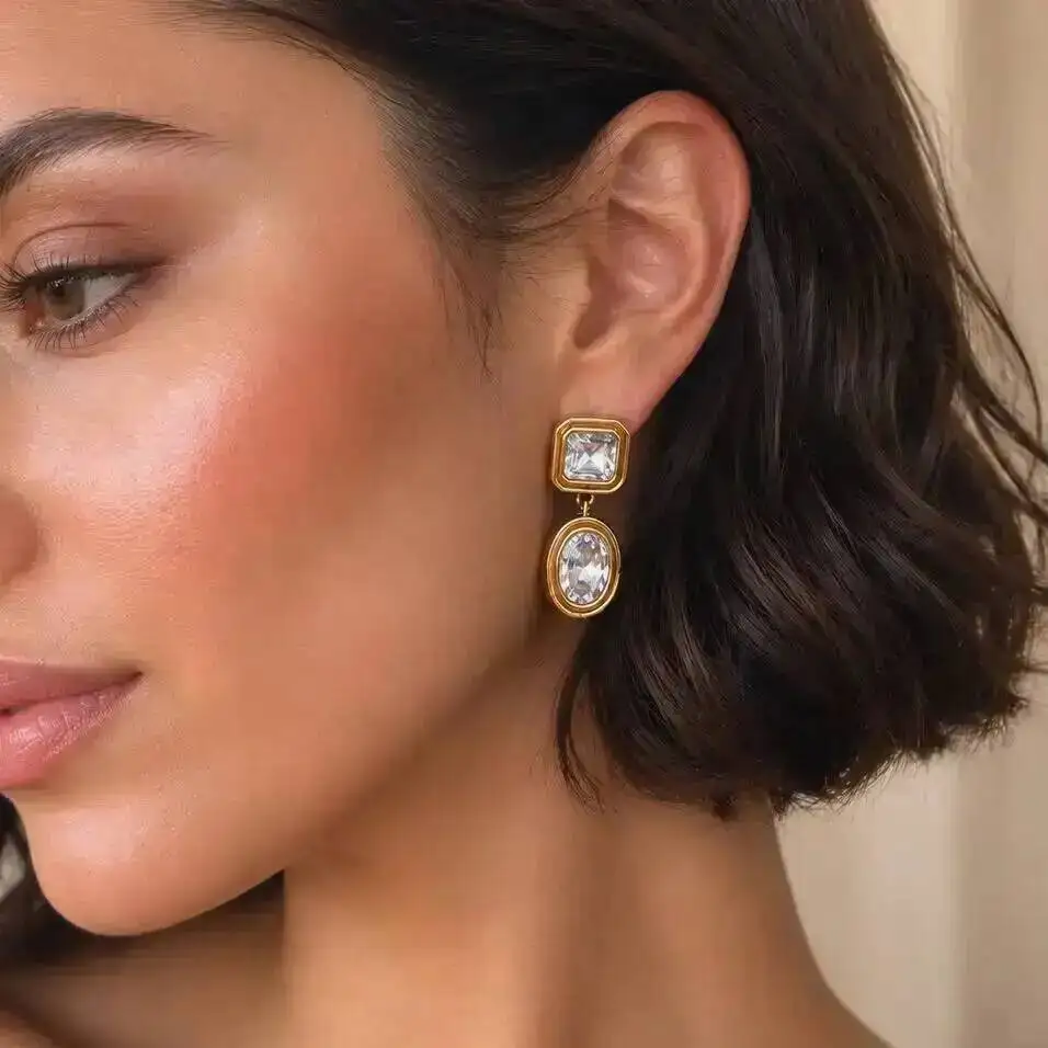 Salircon 2026 New Exquisite Shiny Big Rhinestones Stainless Steel Drop Earring Women 18K Gold Plated Square Oval Pendant Jewelry
Salircon 2026 New Exquisite Shiny Big Rhinestones Stainless Steel Drop Earring Women 18K Gold Plated Square Oval Pendant Jewelry