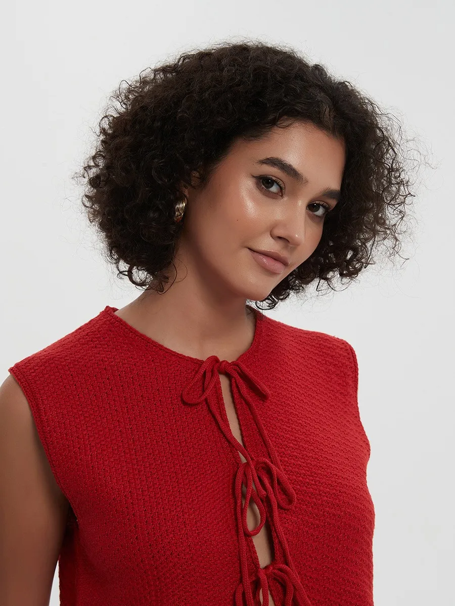 Spring Summer New Thin See Through Lace Shirt Women Fashion Leace-up Long Sleeve Jacquard Mesh Shirt Hollow Out Sexy Tops Blusas
Spring Summer New Thin See Through Lace Shirt Women Fashion Leace-up Long Sleeve Jacquard Mesh Shirt Hollow Out Sexy Tops Blusas