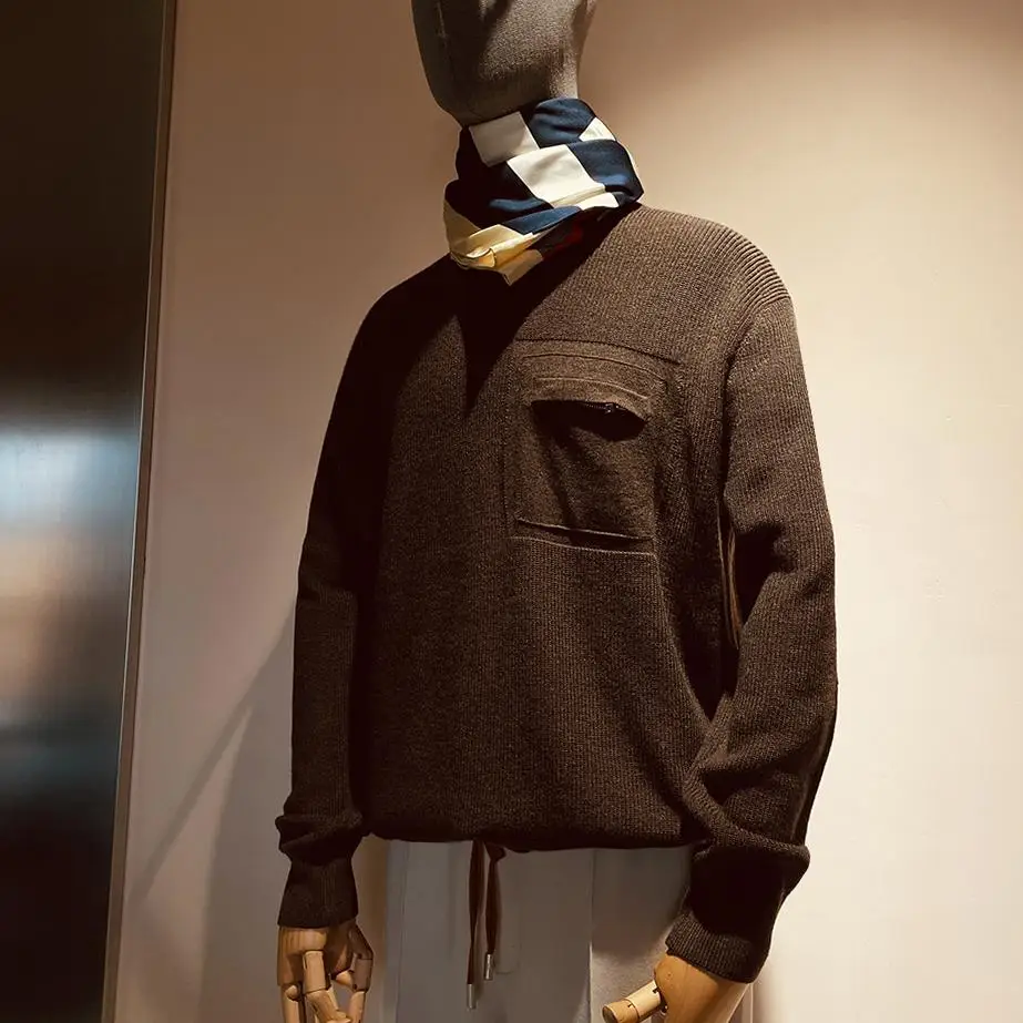 Мужской вязаный свитер с круглым вырезом, осенне-зимний, модный и элегантный, с длинными рукавами, пуловер с круглым вырезом
Мужской вязаный свитер с круглым вырезом, осенне-зимний, модный и элегантный, с длинными рукавами, пуловер с круглым вырезом