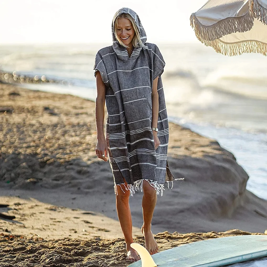 Turkish Wearable Beach Towel Sandproof Cotton Large Surf Poncho Hooded Wetsuit Changing Towel Quick Drying Sandproof Bathrobe
Turkish Wearable Beach Towel Sandproof Cotton Large Surf Poncho Hooded Wetsuit Changing Towel Quick Drying Sandproof Bathrobe