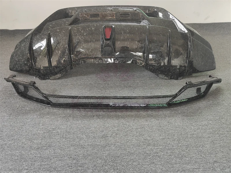 High Quality Carbon Fiber Forged Pattern P-style Rear Bumper for Lamborghini LP580 LP610 Body Kit Rear Spoiler Base
High Quality Carbon Fiber Forged Pattern P-style Rear Bumper for Lamborghini LP580 LP610 Body Kit Rear Spoiler Base