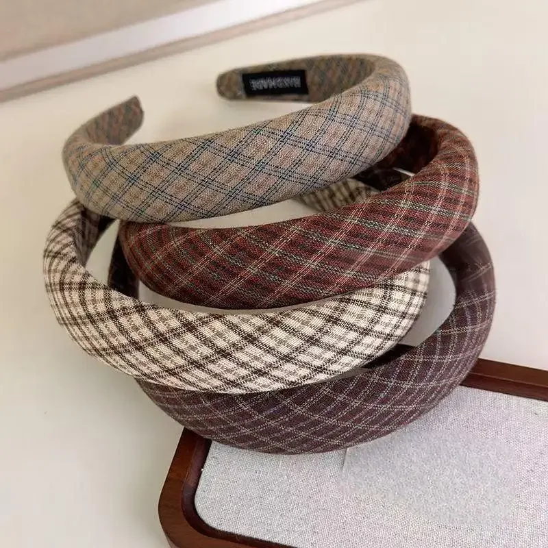 Checkered Headband for Women, Vintage Korean Style Wide Hair Hoop Elegant Luxury for Casual Daily Hair Accessories
Checkered Headband for Women, Vintage Korean Style Wide Hair Hoop Elegant Luxury for Casual Daily Hair Accessories