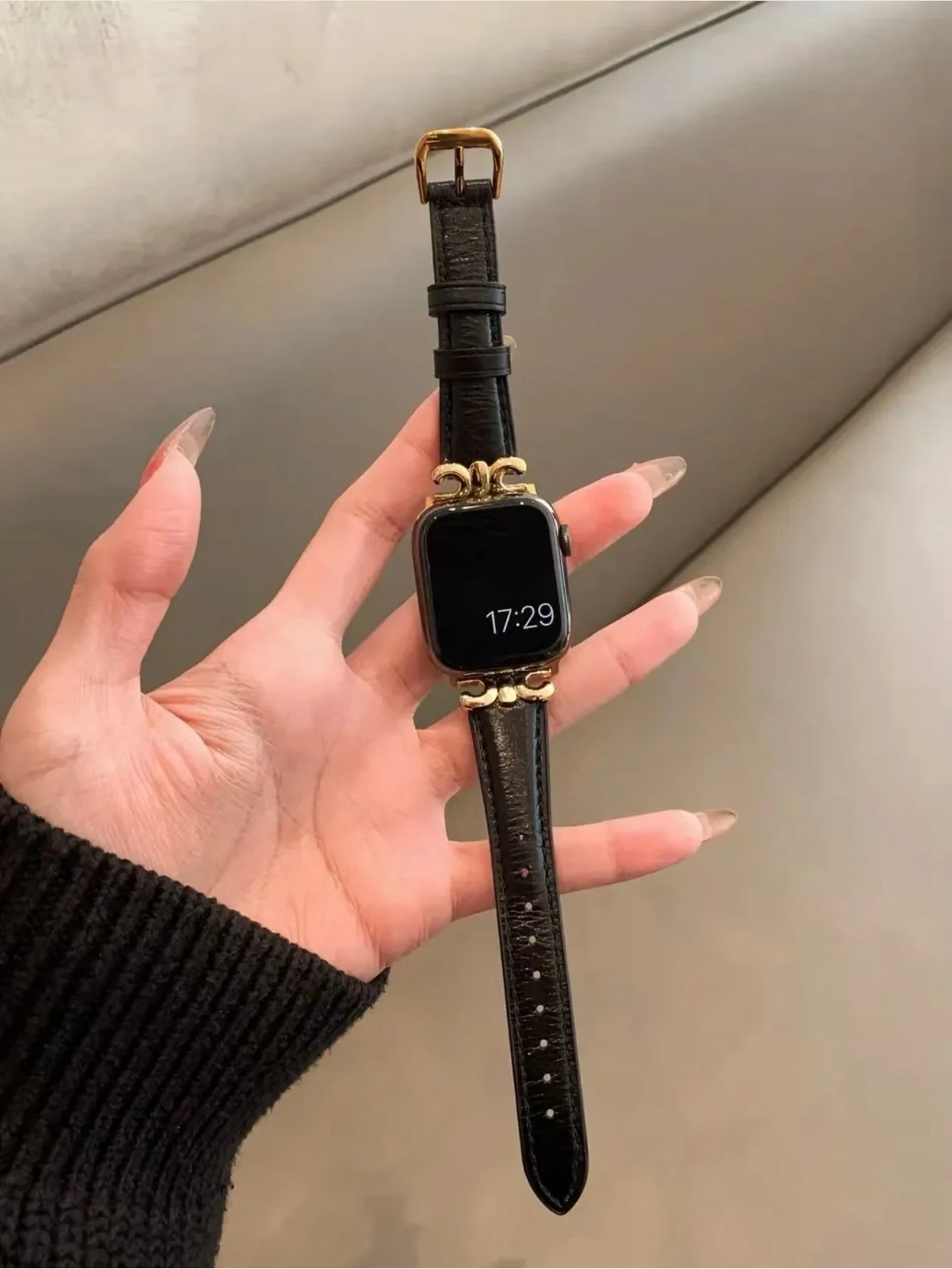 Fashion Leather loop Correa For Apple Watch band Series 10/9/8/7/6/5/4/3/2 SE 38mm 40mm 41mm 42mm 44mm 45mm 46mm 49mm Strap
Fashion Leather loop Correa For Apple Watch band Series 10/9/8/7/6/5/4/3/2 SE 38mm 40mm 41mm 42mm 44mm 45mm 46mm 49mm Strap