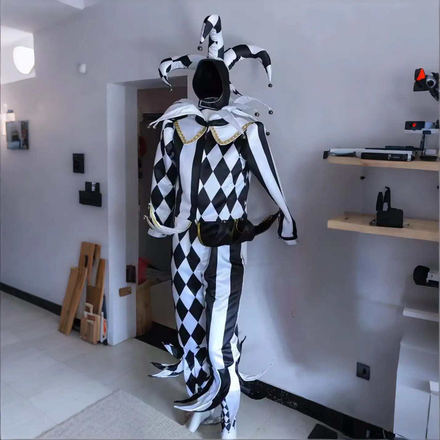 Professional clown costumes for Halloween and Christmas parties used for amusement park tours funny games adult and children
Professional clown costumes for Halloween and Christmas parties used for amusement park tours funny games adult and children