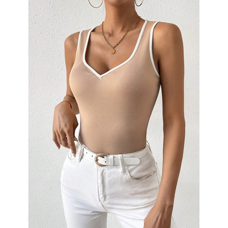 Color blocking exterior V-neck vest for spring and summer elegant sleeveless slimming top
Color blocking exterior V-neck vest for spring and summer elegant sleeveless slimming top
