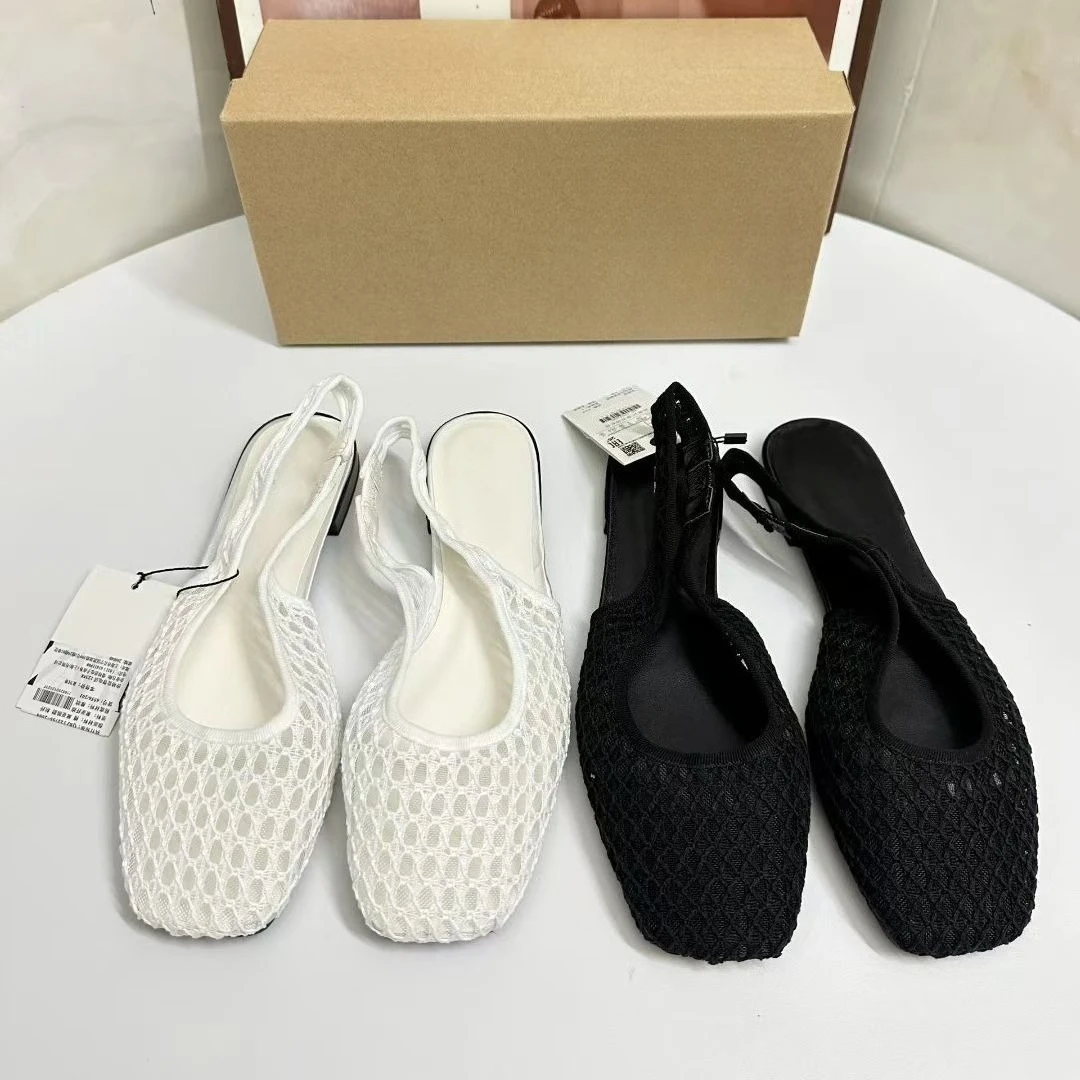 New mesh fishing net bag head sandals women's flat bottom rear empty cool slippers single shoes hollow fashion
New mesh fishing net bag head sandals women's flat bottom rear empty cool slippers single shoes hollow fashion