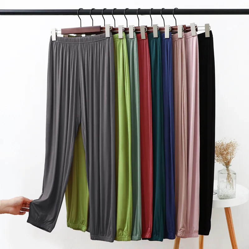 Летние свободные повседневные брюки из модала для женщин, тонкие струящиеся брюки-харланы, спортивная домашняя одежда, удобные хлопковые длинные брюки больших размеров
Летние свободные повседневные брюки из модала для женщин, тонкие струящиеся брюки-харланы, спортивная домашняя одежда, удобные хлопковые длинные брюки больших размеров