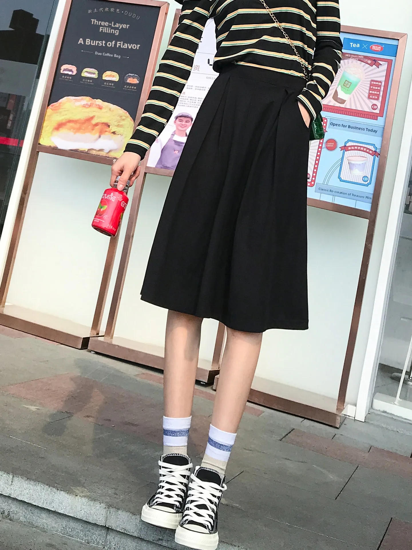 Black High Waist Midi A-Line Skirt Women's Summer Fashion French Style with Pockets Slimming Versatile Casual Polyester Blend
Black High Waist Midi A-Line Skirt Women's Summer Fashion French Style with Pockets Slimming Versatile Casual Polyester Blend