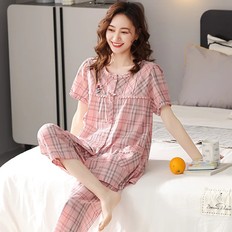 Women's Summer Pure Cotton Pajamas Set, Short Sleeved Two Piece Outfit Outdoor Wear, Available in Plus Sizes Elegant Simple
Women's Summer Pure Cotton Pajamas Set, Short Sleeved Two Piece Outfit Outdoor Wear, Available in Plus Sizes Elegant Simple