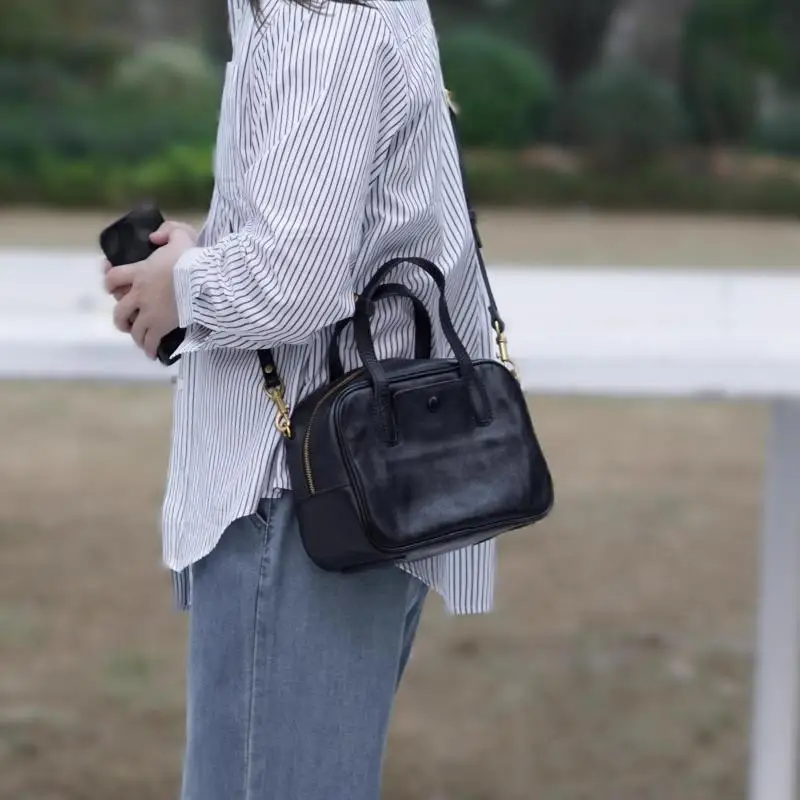 vintage luxury vegetable tanned cowhide ladies small handbag casual party designer handmade genuine leather women's shoulder bag
vintage luxury vegetable tanned cowhide ladies small handbag casual party designer handmade genuine leather women's shoulder bag