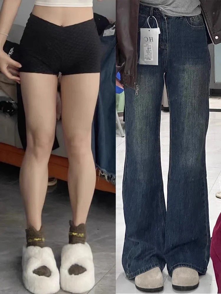 American Sle Retro High Waist Loose Fit Women's Jeans Bell Bot Floor Length Non-Matching Cotton Stretch Denim
American Sle Retro High Waist Loose Fit Women's Jeans Bell Bot Floor Length Non-Matching Cotton Stretch Denim